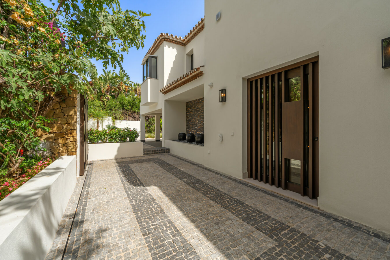 For Sale – Villa Rocio – Fascinating Contemporary Villa in Prime Location