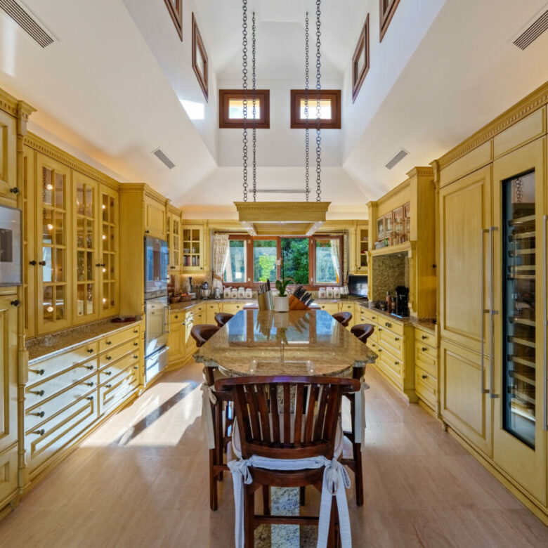 For sale  – El Bosque — A Fascinating Andalusian Estate in Lomas del Marbella Club    