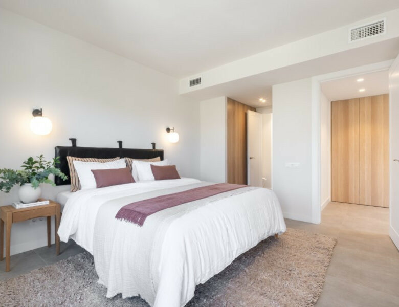 FOR SALE 🏡 Fully Renovated Duplex with Panoramic Views – La Quinta Hills, Benahavís