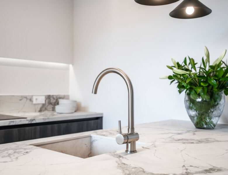 FOR SALE 🏡 Renovated Ground Floor Apartment – Las Jacarandas, Los Arqueros, Benahavís