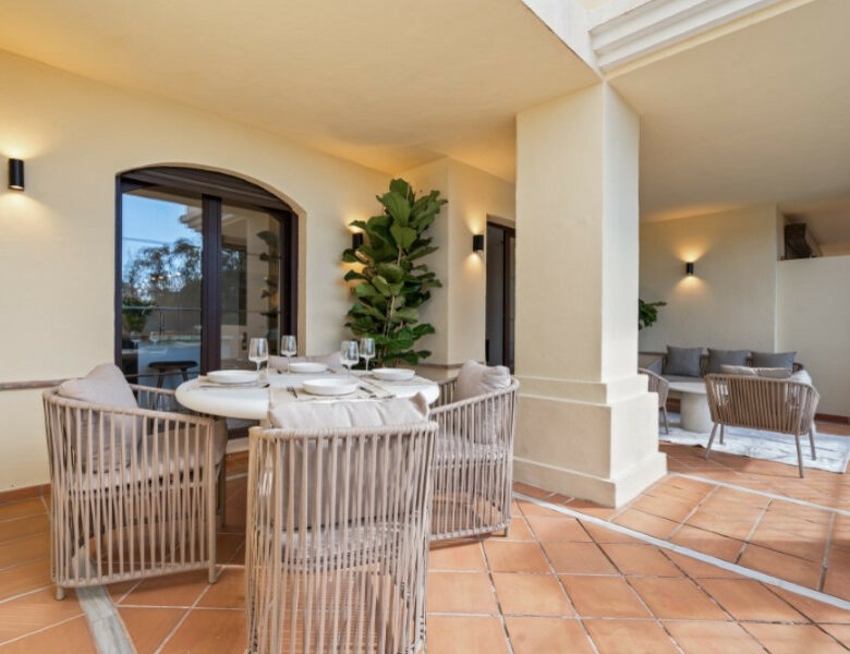 FOR SALE 🏡 Renovated Ground Floor Apartment – Las Jacarandas, Los Arqueros, Benahavís