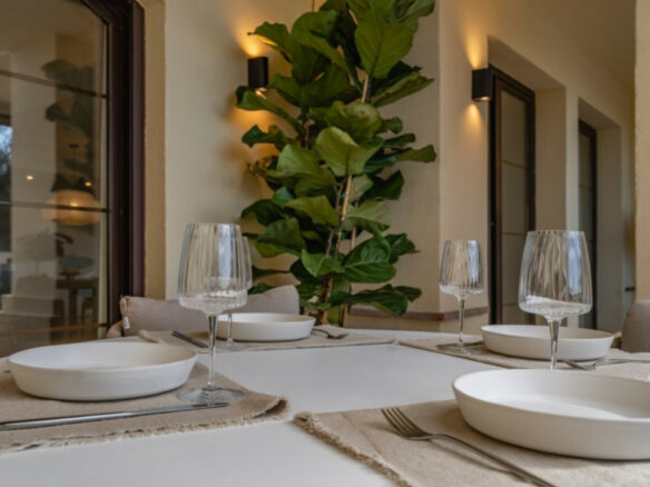 FOR SALE 🏡 Renovated Ground Floor Apartment – Las Jacarandas, Los Arqueros, Benahavís