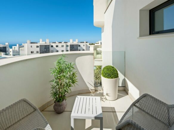 FOR SALE 🏡 Contemporary 3 Bedroom Apartment in Higuerón West – El Higuerón, Fuengirola