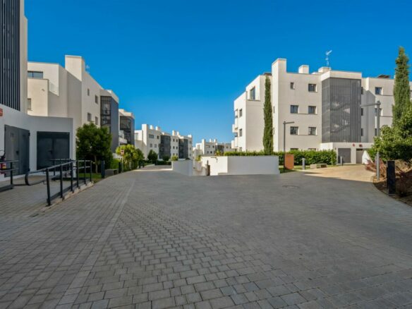 FOR SALE 🏡 Contemporary 3 Bedroom Apartment in Higuerón West – El Higuerón, Fuengirola