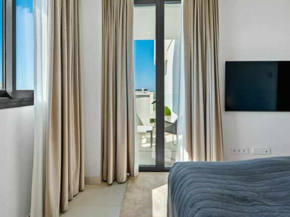 FOR SALE 🏡 Contemporary 3 Bedroom Apartment in Higuerón West – El Higuerón, Fuengirola