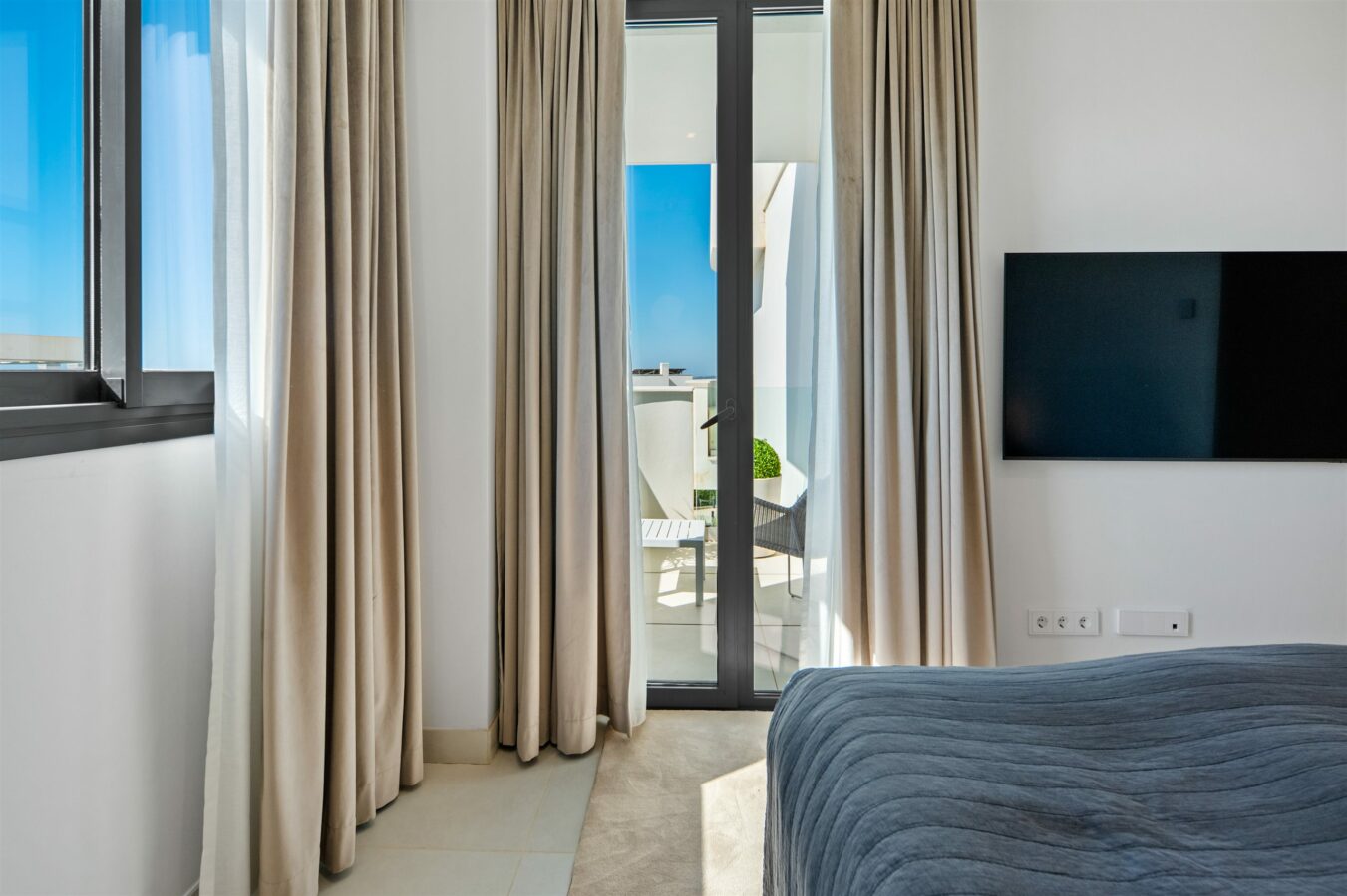 FOR SALE 🏡 Contemporary 3 Bedroom Apartment in Higuerón West – El Higuerón, Fuengirola