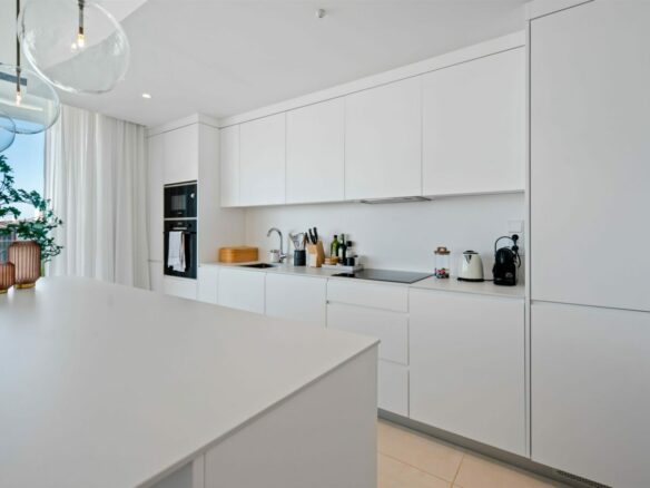 FOR SALE 🏡 Contemporary 3 Bedroom Apartment in Higuerón West – El Higuerón, Fuengirola