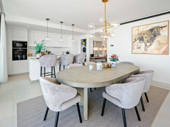 FOR SALE 🏡 Contemporary 3 Bedroom Apartment in Higuerón West – El Higuerón, Fuengirola