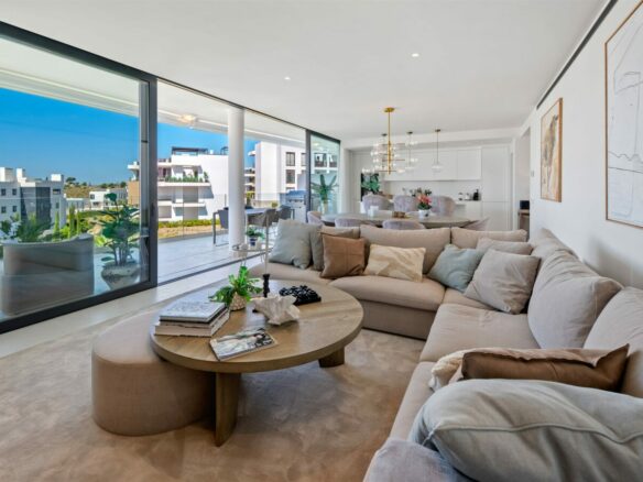 FOR SALE 🏡 Contemporary 3 Bedroom Apartment in Higuerón West – El Higuerón, Fuengirola