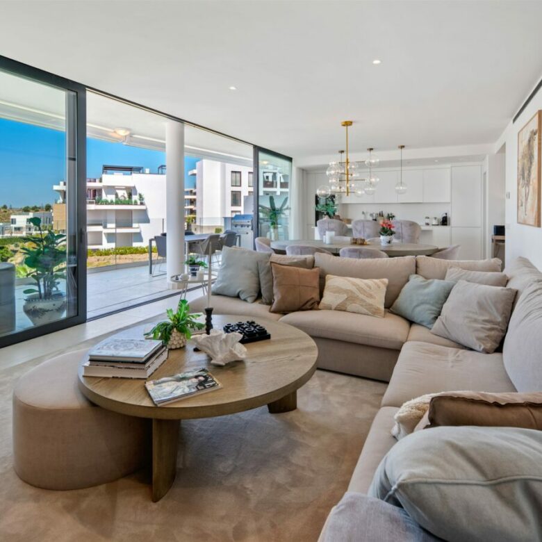 FOR SALE 🏡 Contemporary 3 Bedroom Apartment in Higuerón West – El Higuerón, Fuengirola