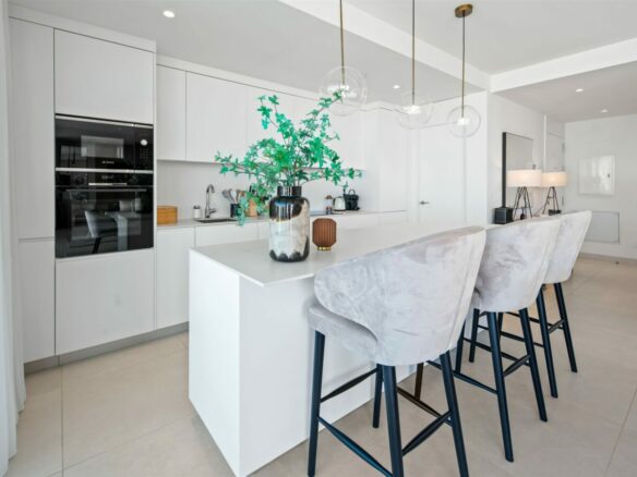 FOR SALE 🏡 Contemporary 3 Bedroom Apartment in Higuerón West – El Higuerón, Fuengirola