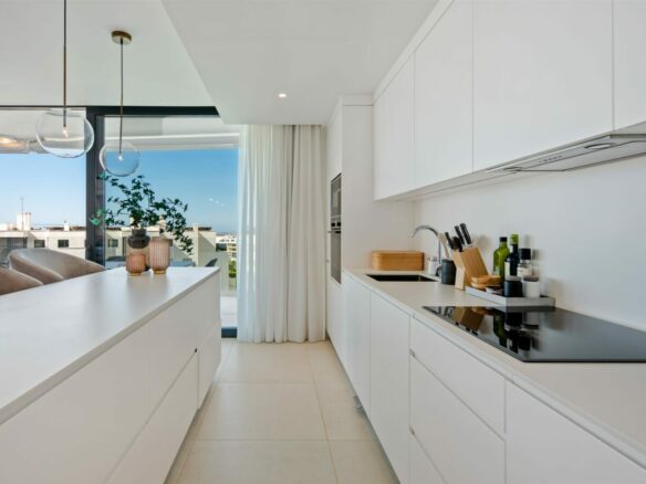 FOR SALE 🏡 Contemporary 3 Bedroom Apartment in Higuerón West – El Higuerón, Fuengirola
