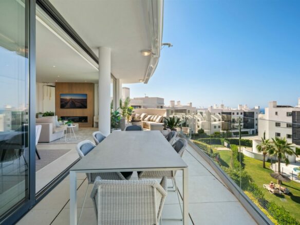FOR SALE 🏡 Contemporary 3 Bedroom Apartment in Higuerón West – El Higuerón, Fuengirola