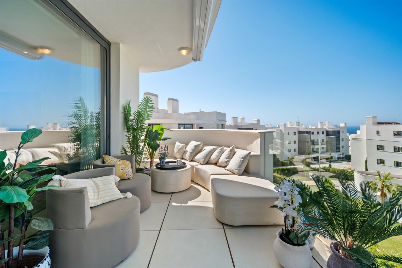 FOR SALE 🏡 Contemporary 3 Bedroom Apartment in Higuerón West – El Higuerón, Fuengirola