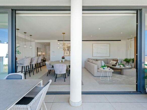 FOR SALE 🏡 Contemporary 3 Bedroom Apartment in Higuerón West – El Higuerón, Fuengirola