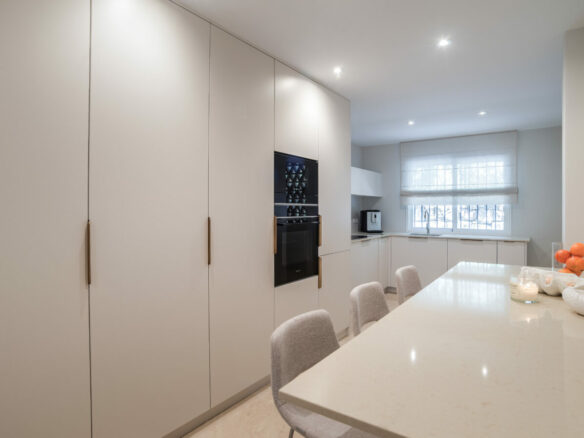 FOR SALE 🏡 Renovated Ground-Floor Apartment with Direct Pool Access – Sierra Blanca, Golden Mile, Marbella