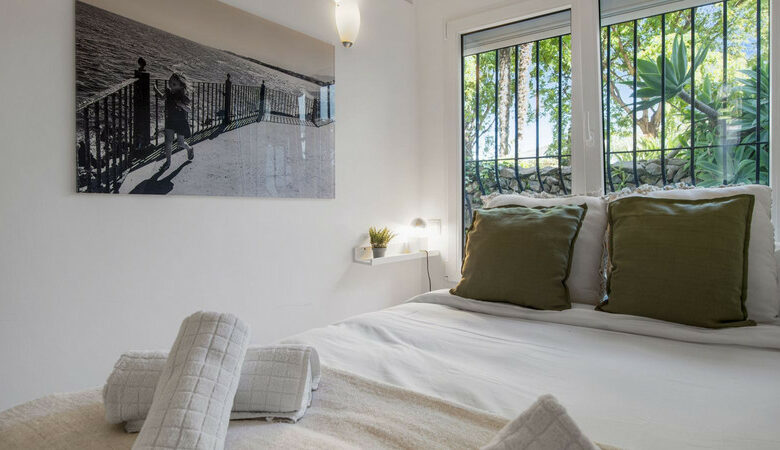 FOR SALE 🏡 Apartment with Tourist Licence in the Heart of Puerto Banús – La Alcazaba, Marbella