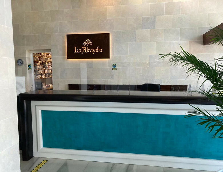 FOR SALE 🏡 Apartment with Tourist Licence in the Heart of Puerto Banús – La Alcazaba, Marbella