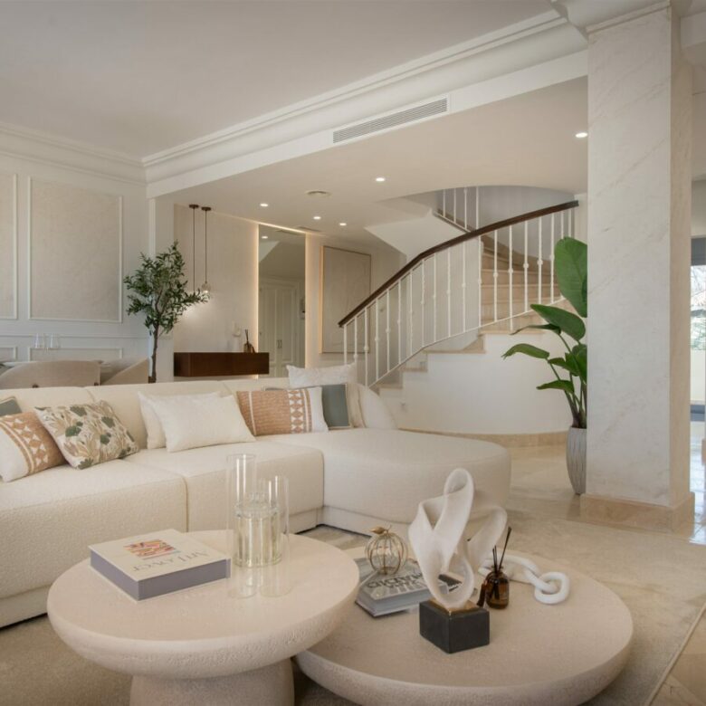 FOR SALE 🏡 Duplex Penthouse in Las Alamandas – Nueva Andalucía, Marbella