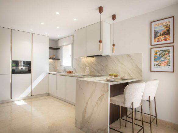 FOR SALE 🏡 Duplex Penthouse in Las Alamandas – Nueva Andalucía, Marbella