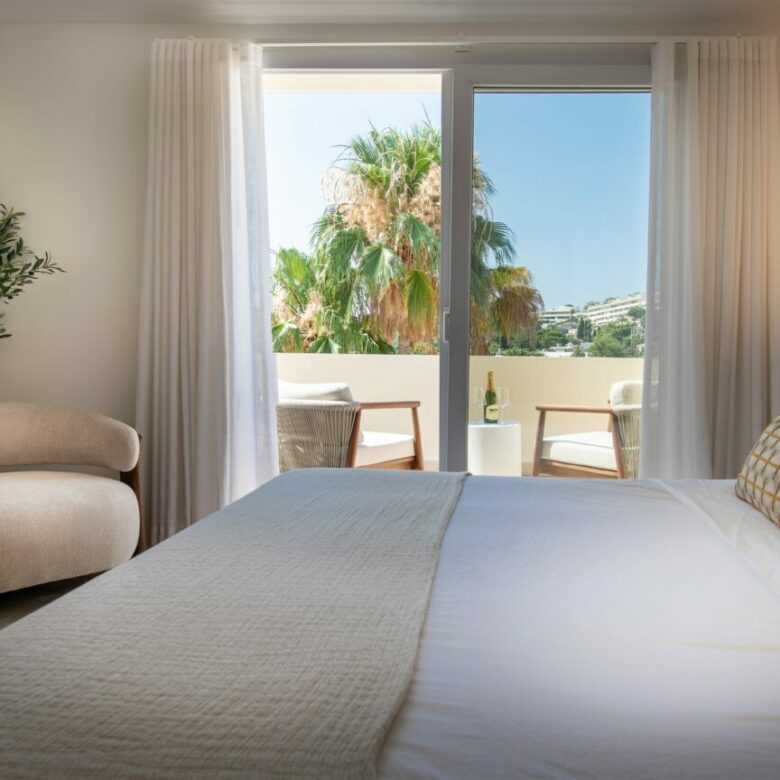 FOR SALE 🏡 Duplex Penthouse in Las Alamandas – Nueva Andalucía, Marbella