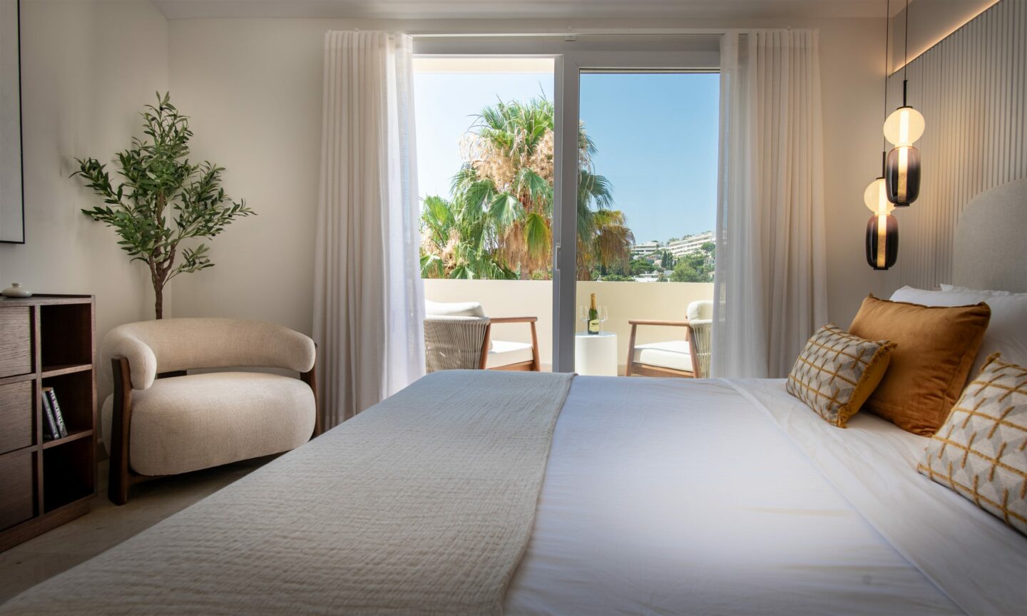 FOR SALE 🏡 Duplex Penthouse in Las Alamandas – Nueva Andalucía, Marbella