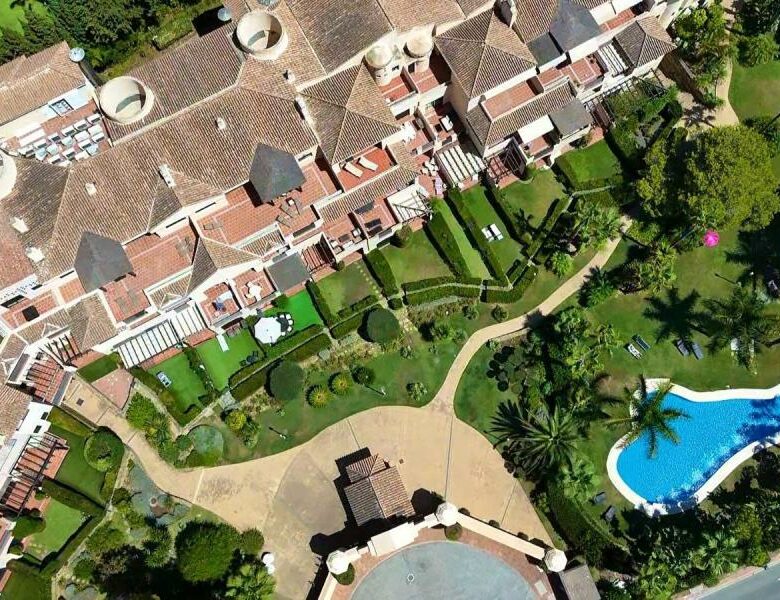 FOR SALE 🏡 Beachside Apartment near Mistral Beach – Las Mimosas, Puerto Banús, Marbella