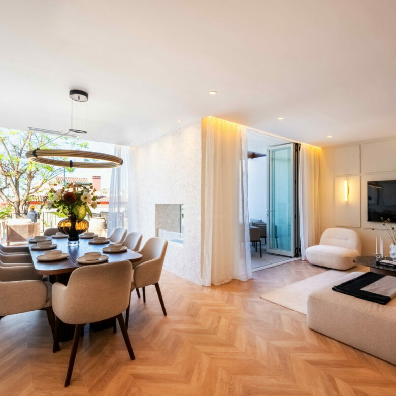 FOR SALE 🏡 Contemporary Golden Mile Residence with Sea Views, Private Cinema & Rooftop Jacuzzi – Golden Mile, Marbella