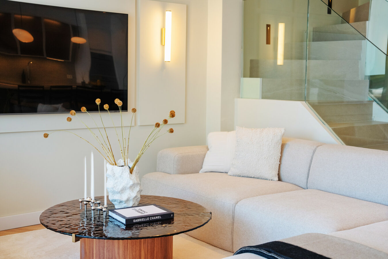 FOR SALE 🏡 Contemporary Golden Mile Residence with Sea Views, Private Cinema & Rooftop Jacuzzi – Golden Mile, Marbella