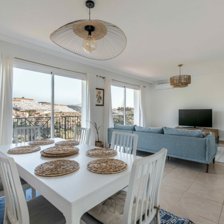 FOR SALE 🏡 Tranquil Three-Level Retreat with Pool and Sea Views – Estepona