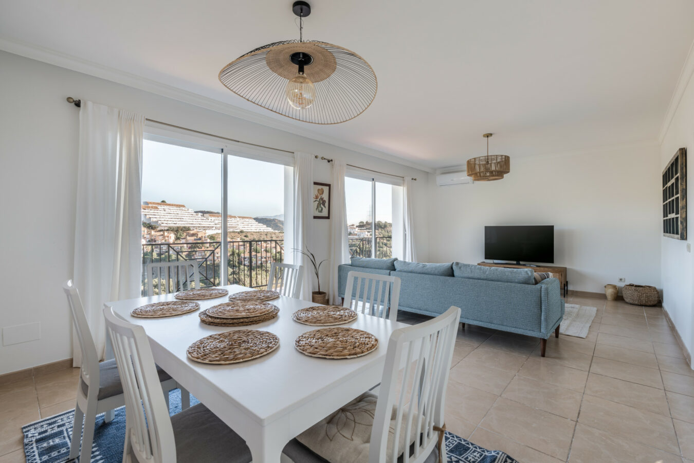 FOR SALE 🏡 Tranquil Three-Level Retreat with Pool and Sea Views – Estepona