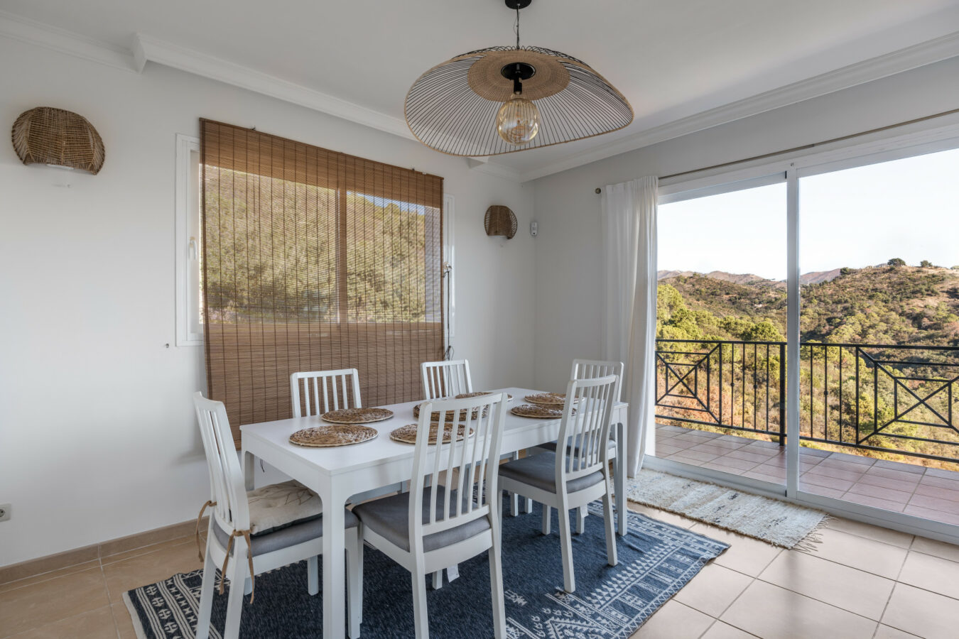 FOR SALE 🏡 Tranquil Three-Level Retreat with Pool and Sea Views – Estepona