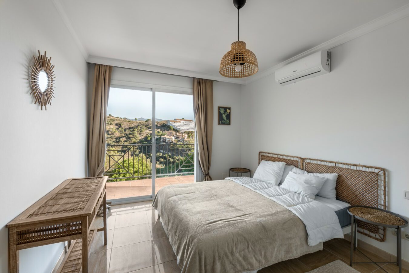 FOR SALE 🏡 Tranquil Three-Level Retreat with Pool and Sea Views – Estepona