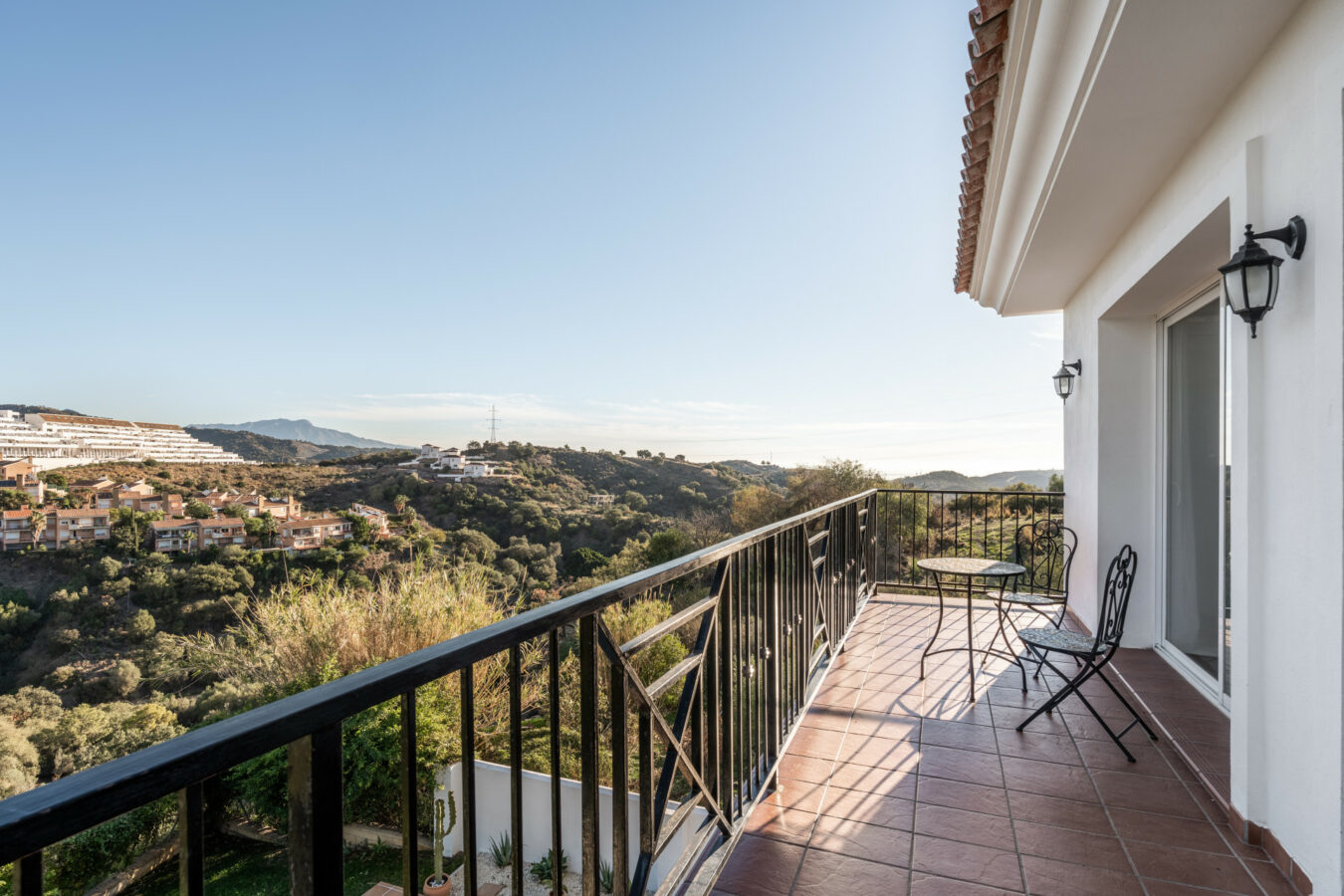 FOR SALE 🏡 Tranquil Three-Level Retreat with Pool and Sea Views – Estepona