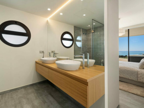 FOR SALE 🏡 Brand New Corner Apartment with Sea and Valley Views – El Higuerón, Fuengirola
