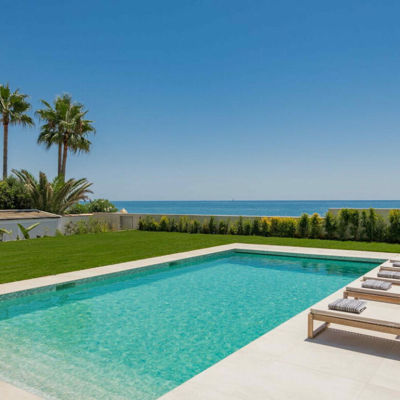 FOR SALE 🏡 Frontline Beach Villa with Panoramic Sea Views – La Cala de Mijas, Mijas