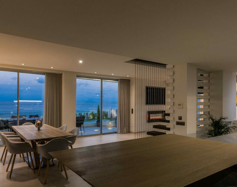 FOR SALE 🏡 Frontline Beach Villa with Panoramic Sea Views – La Cala de Mijas, Mijas