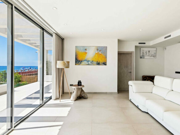 FOR SALE 🏡 Frontline Beach Villa with Panoramic Sea Views – La Cala de Mijas, Mijas