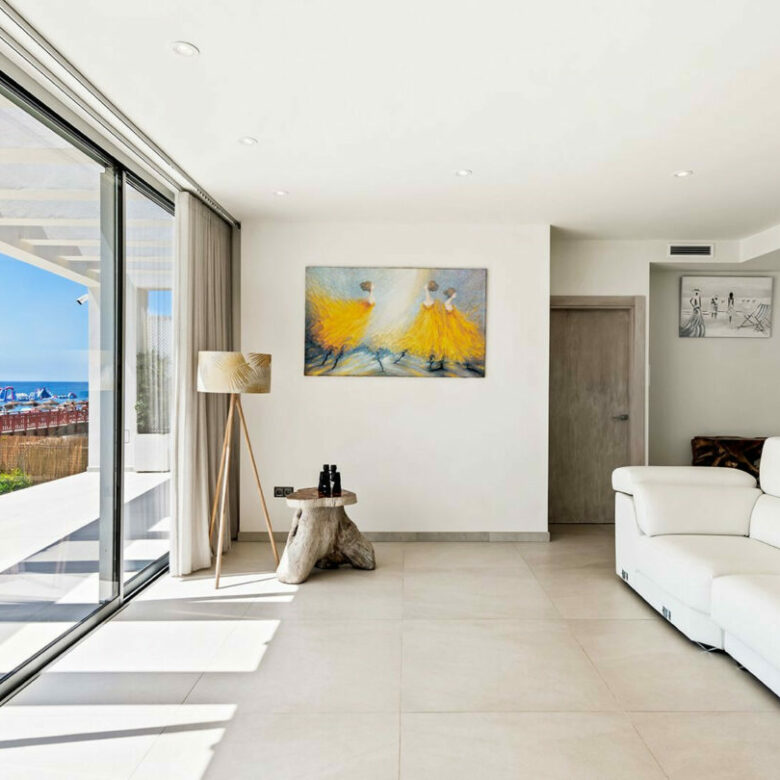 FOR SALE 🏡 Frontline Beach Villa with Panoramic Sea Views – La Cala de Mijas, Mijas