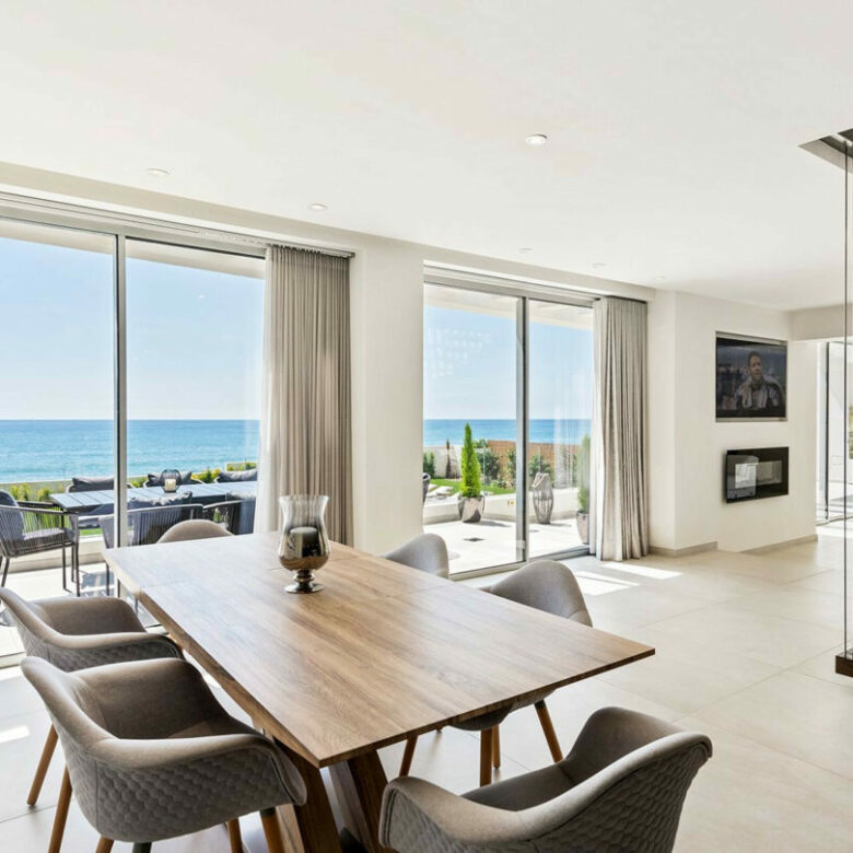 FOR SALE 🏡 Frontline Beach Villa with Panoramic Sea Views – La Cala de Mijas, Mijas