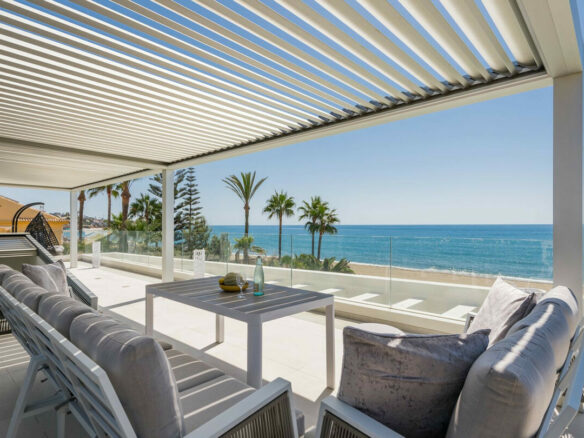 FOR SALE 🏡 Frontline Beach Villa with Panoramic Sea Views – La Cala de Mijas, Mijas