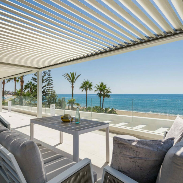 FOR SALE 🏡 Frontline Beach Villa with Panoramic Sea Views – La Cala de Mijas, Mijas