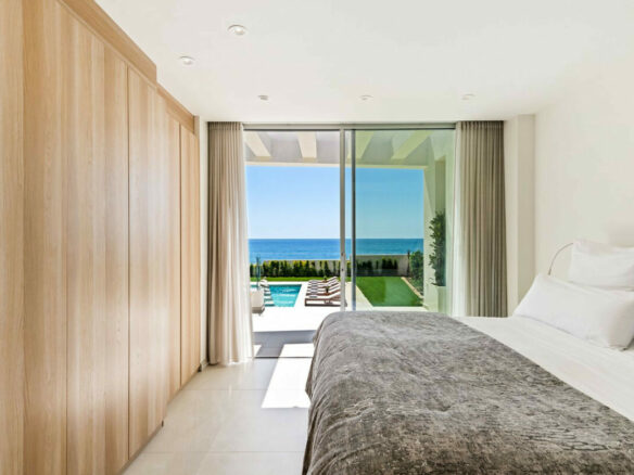 FOR SALE 🏡 Frontline Beach Villa with Panoramic Sea Views – La Cala de Mijas, Mijas
