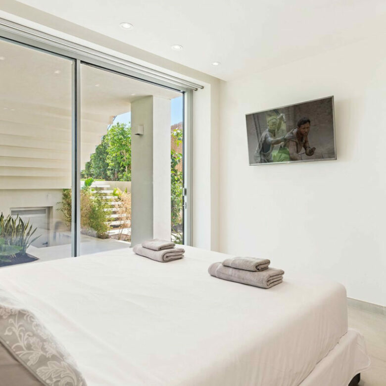 FOR SALE 🏡 Frontline Beach Villa with Panoramic Sea Views – La Cala de Mijas, Mijas