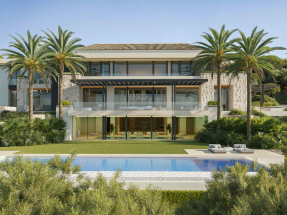 FOR SALE 🏡 Gated Estate Villa with Panoramic Sea, Gibraltar and Africa Views – La Zagaleta, Benahavís