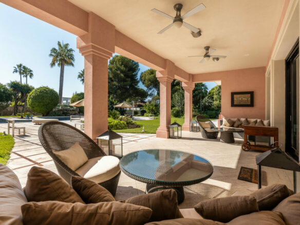 FOR SALE 🏡 Palatial Andalusian Estate with Guest House, Tennis Court & Wine Cellar – Paraiso Barronal, Estepona