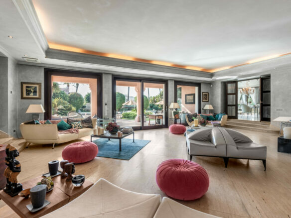 FOR SALE 🏡 Palatial Andalusian Estate with Guest House, Tennis Court & Wine Cellar – Paraiso Barronal, Estepona