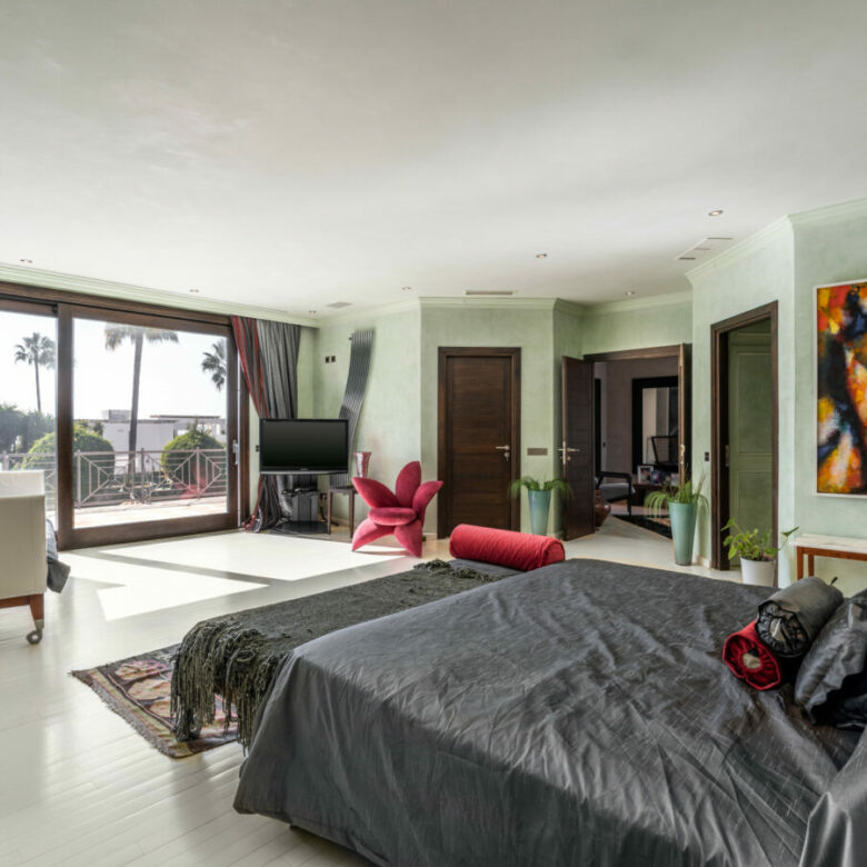 FOR SALE 🏡 Palatial Andalusian Estate with Guest House, Tennis Court & Wine Cellar – Paraiso Barronal, Estepona