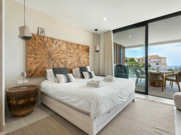 FOR SALE 🏡 Contemporary Duplex Penthouse with Private Rooftop Pool & Sea Views – Marbella East, Marbella