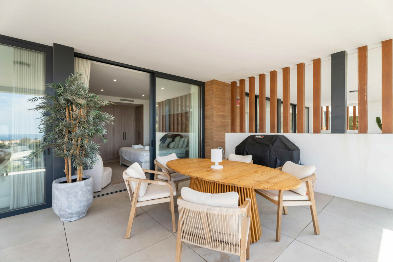 FOR SALE 🏡 Contemporary Duplex Penthouse with Private Rooftop Pool & Sea Views – Marbella East, Marbella